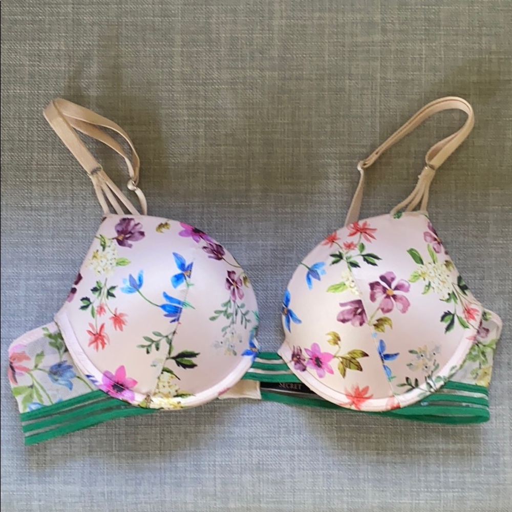 Victoria’s Secret Very Sexy Push Up Floral Mesh A